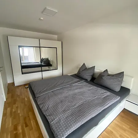 Wunderschoene, Neue Mit Grosser Terrasse *