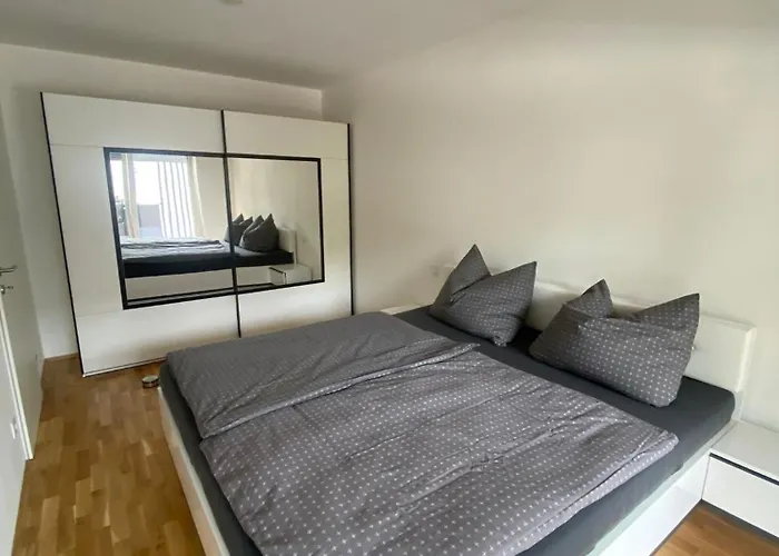 Wunderschoene, Neue Mit Grosser Terrasse *